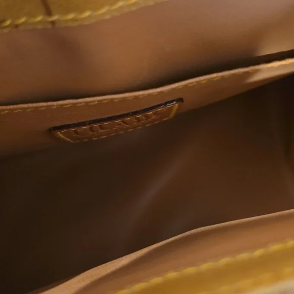 Alviero Martini| 1 Classe |Leather Vintage Map Print Purse | Limited Style - Picture 11 of 14